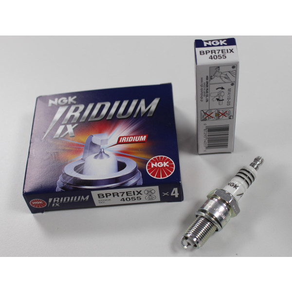 NGK NGK Spark Plug BPR7EIX Iridium Plugs [Box 4]
